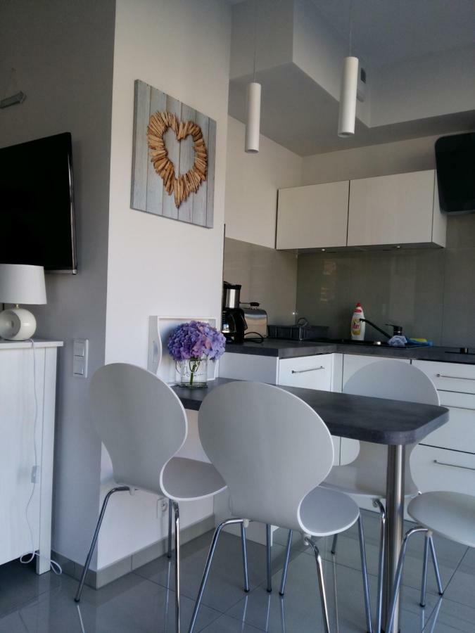 Gracja Horyzont-Apartament Z Parkingiem Miedzyzdroje Exterior photo